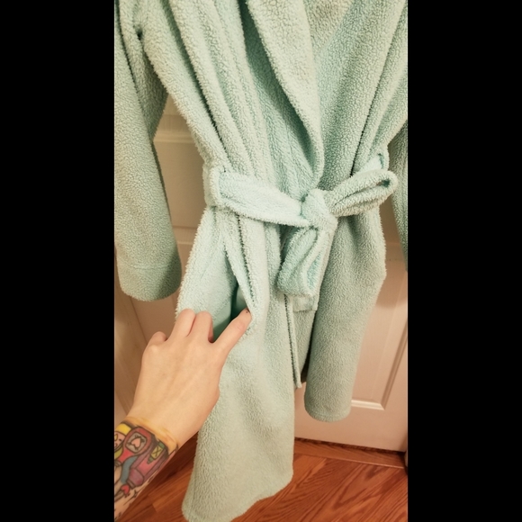 Bath/Pajama Robe - Picture 3 of 10